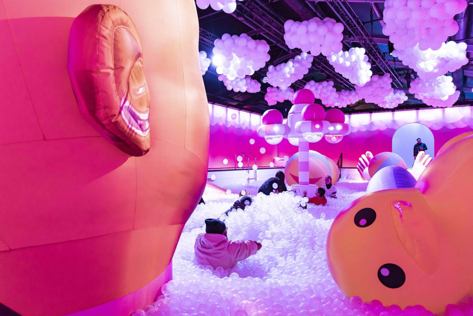 bubble-world-experience-vr-voyaging